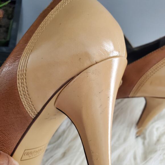 Circa Joan & David Brown Retro T-Strap Pointy Toe Heels Pumps Size 10M - Picture 13 of 14